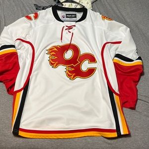 Quebec City Calgary Flames Reebok Hockey Jersey Mens XL STITCHED AUTHENTIC